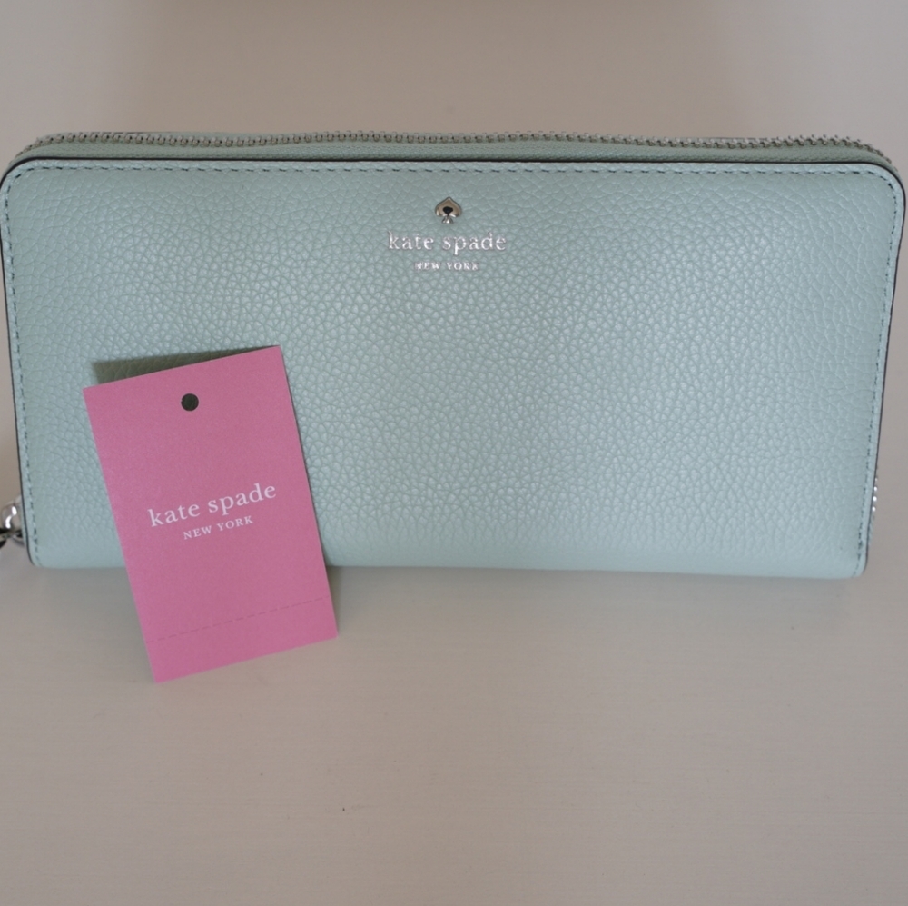 Kate Spade Larchmont Avenue Neda Wallet